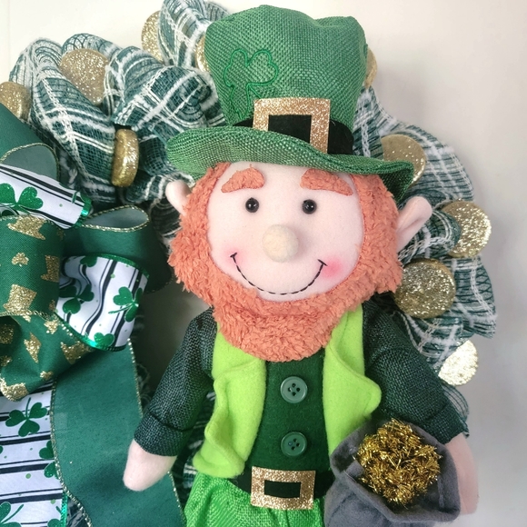 St Patricks Day Leprechaun Wreath Deco Mesh Bow Pot of Gold - Picture 2 of 8